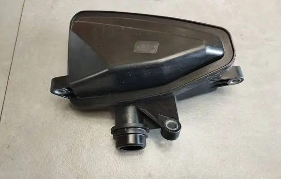Mercedes-Benz ML W164 Intake resonator A6421400087