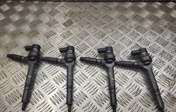 Fuel injectors set