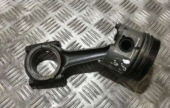 Peugeot Partner Piston with connecting rod