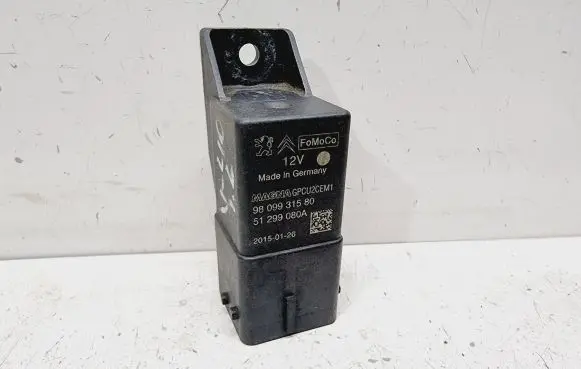 Volvo V70 Glow plug pre-heat relay 9809931580 31422154