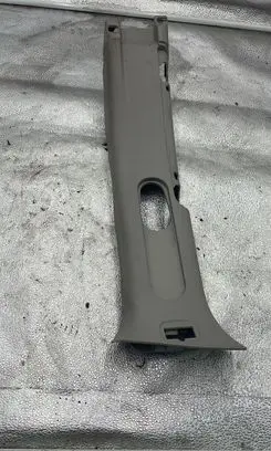 Chrysler Voyager (B) pillar trim (bottom) 63248Z