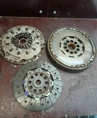 Volvo S60 Dual mass flywheel 415022010