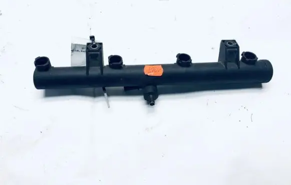 Citroen Xsara Picasso Fuel main line pipe 9628084680