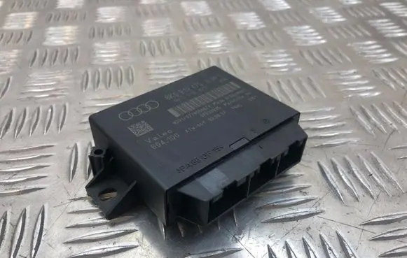 Audi A5 8T 8F Parking PDC control unit/module 8K0919475B
