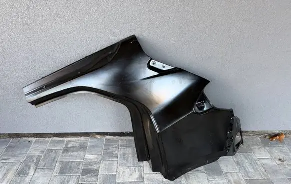 Opel Mokka X Fender end trim 