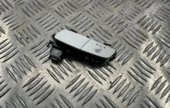 Mercedes-Benz GLC X253 C253 Seat heating switch A2139057502