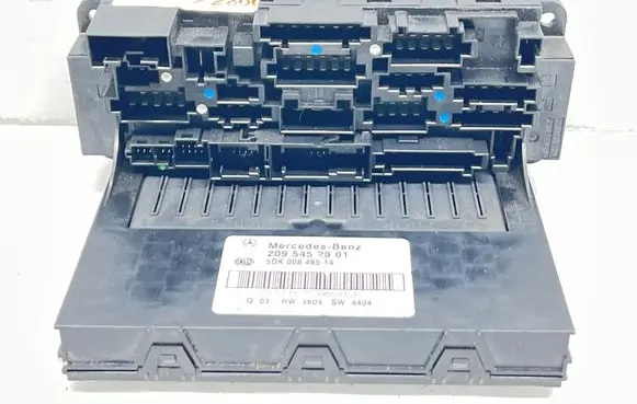 Mercedes-Benz CLK A209 C209 Fuse module 2095452801 5DK00848514