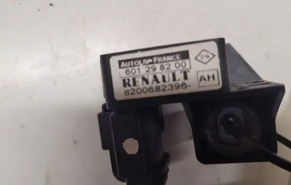 Renault Scenic II - Grand scenic II Airbag deployment crash/impact sensor 8200682396 601298200