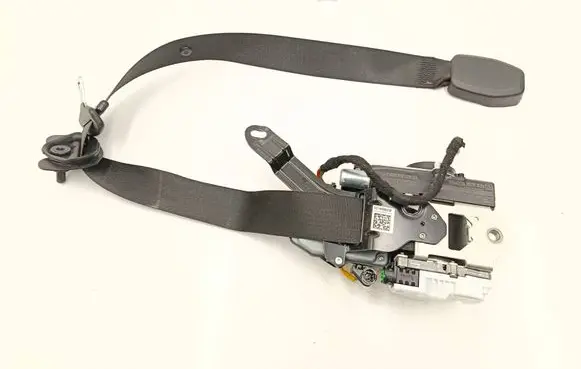 BMW X3 G01 Front seatbelt 7469962