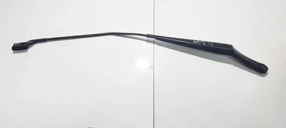 Volkswagen Caddy Front wiper blade arm