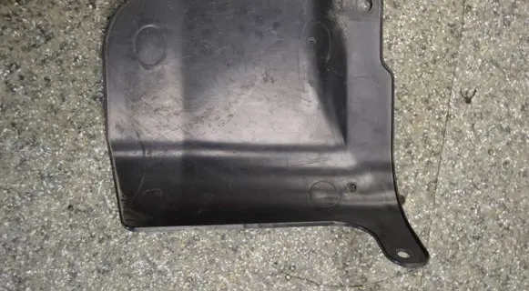 BMW 3 E46 Battery tray heat shield 61218372437