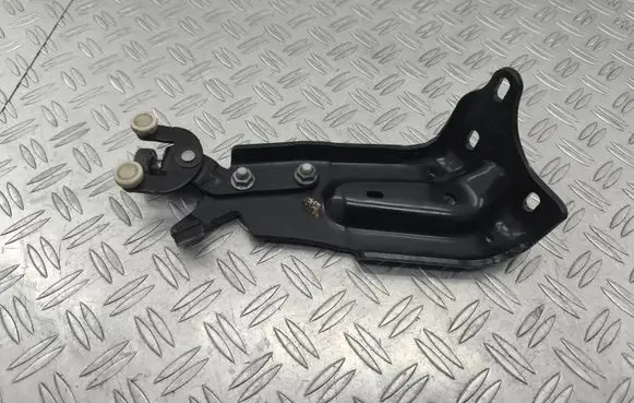 Seat Alhambra (Mk2) Sliding door lower roller guide/hinge 7N0843398D 7N0843398E
