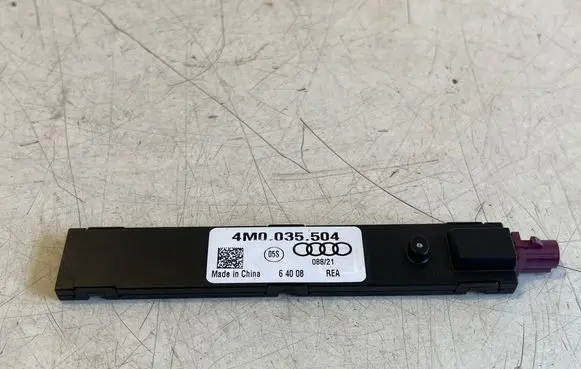 Audi Q2 - Aerial antenna amplifier 4M0035504