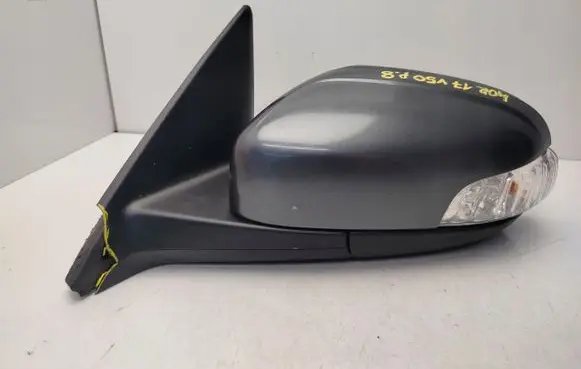 Volvo V50 Front door electric wing mirror 