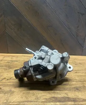 Citroen Berlingo Fuel injection high pressure pump 9817903080 0445010761