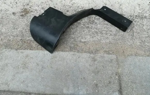 Tesla Model S Rear sill trim cover 1028758-00-A