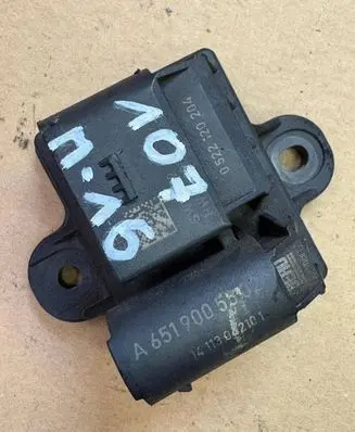 Glow plug pre-heat relay