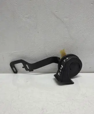 Peugeot 208 I Horn signal 9673824080
