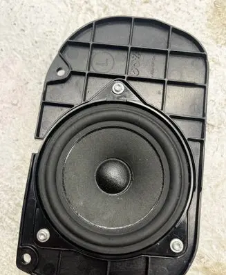 BMW 5 F10 F11 Parcel shelf speaker 9239183
