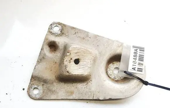 Audi A4 S4 B5 8D Engine mounting bracket 8D0399542B