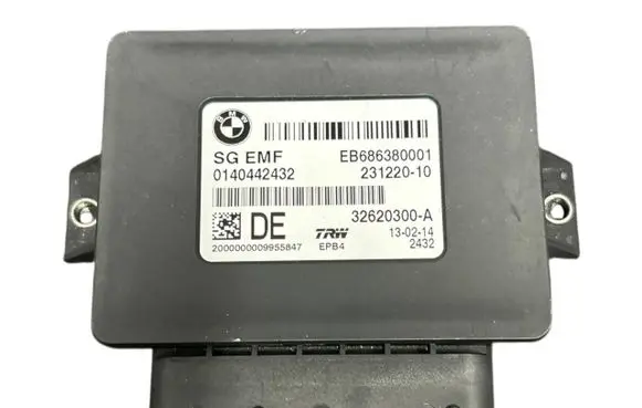 BMW 5 F10 F11 Hand brake control module 6863800