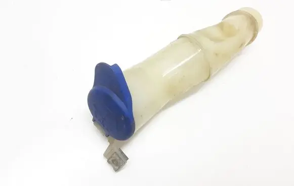 Volvo XC70 Window washer liquid tank fill tube 9178568