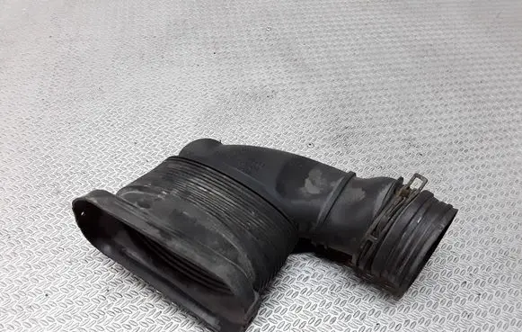 Volkswagen Jetta VI Air intake hose/pipe 1K0129618