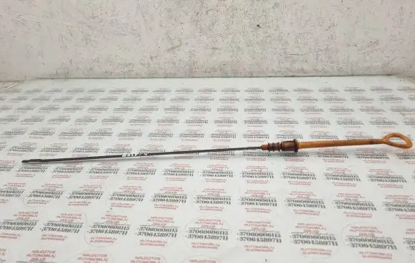 Volkswagen Golf IV Oil level dip stick 028115611H
