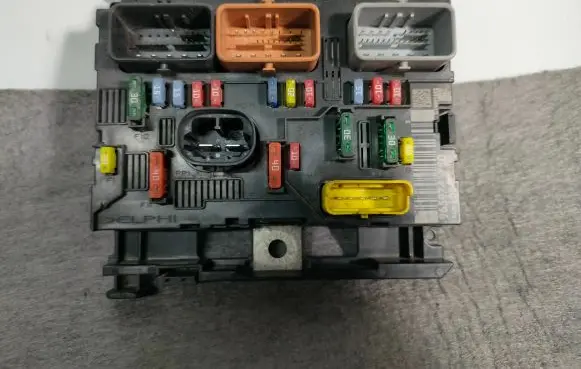 Citroen C2 Fuse module 9659741780