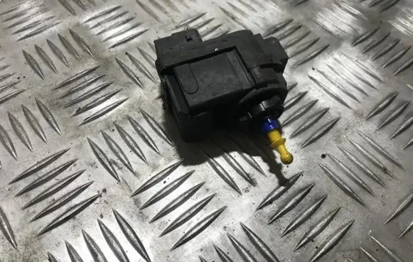 Fiat Palio Headlight level adjustment motor 