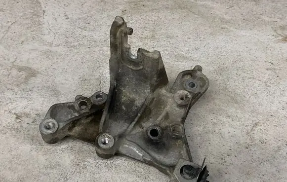 Volvo V50 EGR valve cooler bracket 9656392880