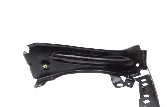 Audi TT TTS Mk2 Fender mounting bracket 8J0821135F