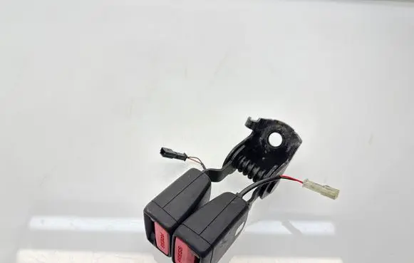 BMW iX Rear seatbelt buckle 949029603 651430200E