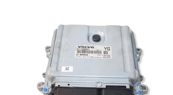 Volvo V70 Engine control unit/module 31336983 0281018414