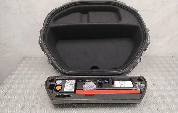 Polestar 2 Front trunk storage compartment 32344465