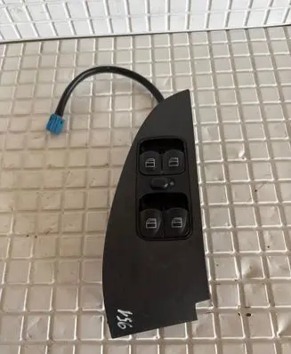 Mercedes-Benz C AMG W203 Electric window control switch A203727