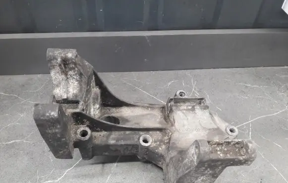 Ford Focus Generator/alternator bracket 1S4Q10239AC