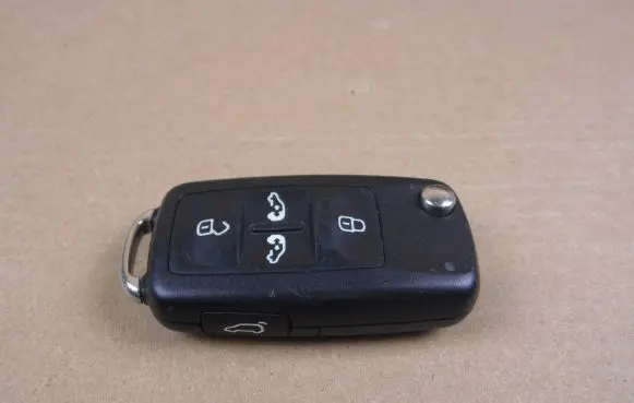 Volkswagen Sharan Ignition key/card 7N0837202AP