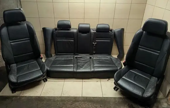 Seat set
