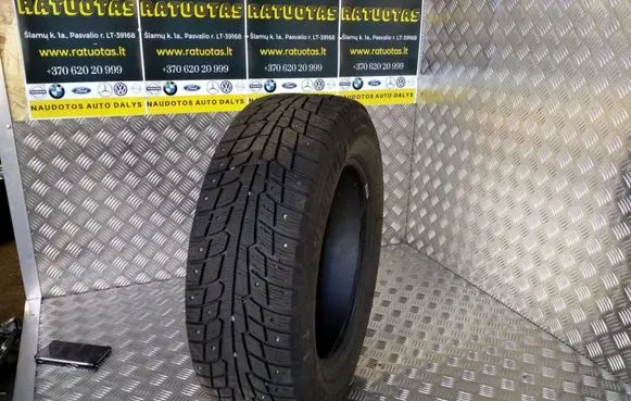 Volvo V70 R15 winter/snow tires with studs 