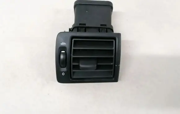 Volvo V50 Dashboard side air vent grill/cover trim y01103