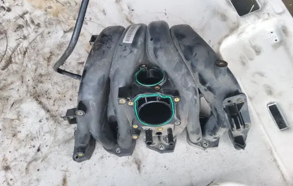 Opel Vectra C Intake manifold