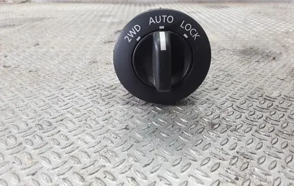 Nissan X-Trail T30 Differential lock switch 