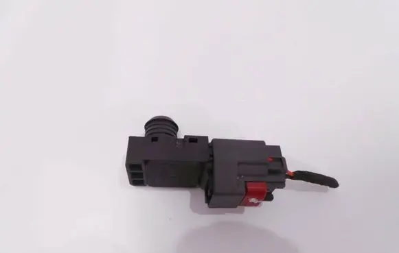 Hyundai i30 Brake pedal sensor switch D759120110