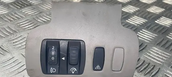 Renault Scenic I Headlight level height control switch 8200140985