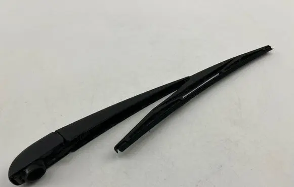 Chrysler Pacifica Rear wiper blade 