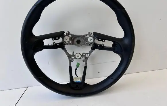 Mazda CX-30 Steering wheel