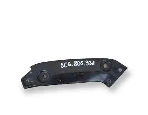 Volkswagen Jetta VI Headlight/headlamp mounting bracket 5C6805932