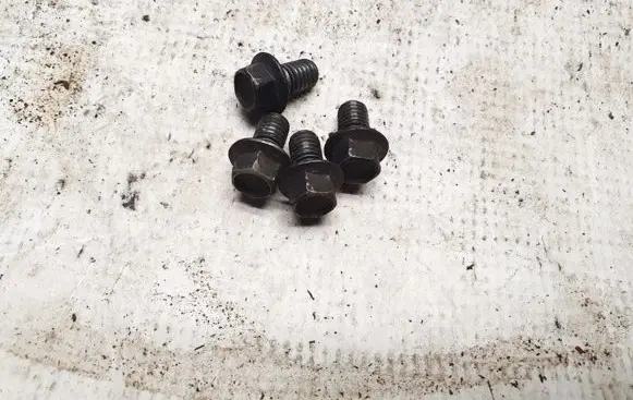 Mazda 5 Nuts/bolts 