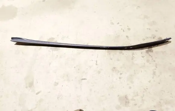 Opel Zafira A Windshield trim 76556MA